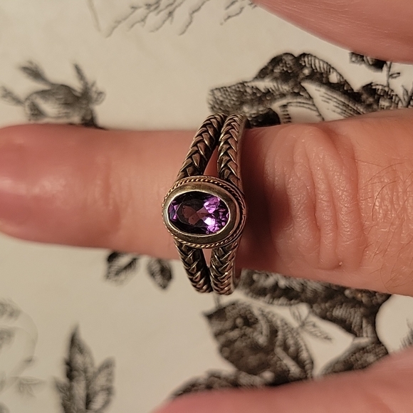 Purple stone ring size 7 - Picture 2 of 3